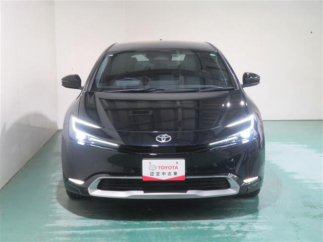 プリウス Ｚ　衝突被害軽減ブレーキ　地デジ　アルミ　クルコン　ＬＥＤライト　ＡＢＳ　Ｐシート　オートエアコン　バックカメラ　スマートキー　メモリーナビ　パワステ　ＥＴＣ　ナビＴＶ　記録簿　キーレス　盗難防止装置（9枚目）