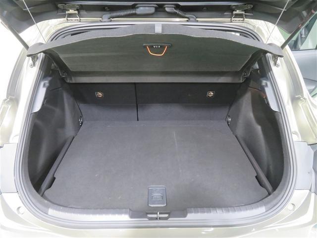 カローラスポーツ Ｇ　キーフリー　バックモニター　スマートキー　点検記録簿　クルコン　フルセグテレビ　アルミ　イモビライザー　ＡＢＳ　オートエアコン　ナビＴＶ　サイドエアバック　メモリーナビ　ドライブレコーダー　サポカーＳ（18枚目）