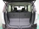 後席シートを倒すことで、より広くラゲッジスペースをお使いいただけます♪