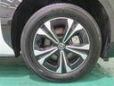 18インチタイヤ&純正アルミホイール装着。