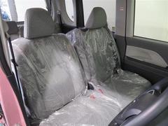「まるごとクリーニング」施工済み！　運転席・助手席シートは取り外して洗浄しています。 5