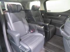 �����ܤϥ��ѥ졼�ȥ����ȤȤʤäƤ��ꡢ����Ȥϻפ��ʤ��¤꿴�ϤǤ��� 7