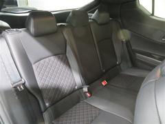 ���󥷡��Ȥ�­���Υ��ڡ�����;͵�����ꡢ��Ŭ�ˤ���ꤤ�������ޤ��� 6