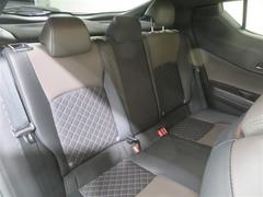 ���󥷡��Ȥ�­���Υ��ڡ�����;͵�����ꡢ��Ŭ�ˤ���ꤤ�������ޤ��� 6