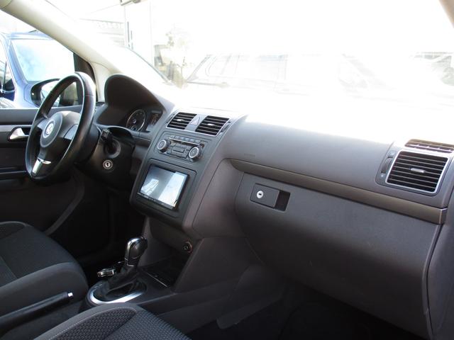 TSI コンフォートライン /左ハンドル/全車ワコーズエンジンオイル・新品バッテリー・エアコンフィルター・前後ワイパーブレード交換付き/VWテスター診断/5000キロ毎オイル交換無料(15枚目)