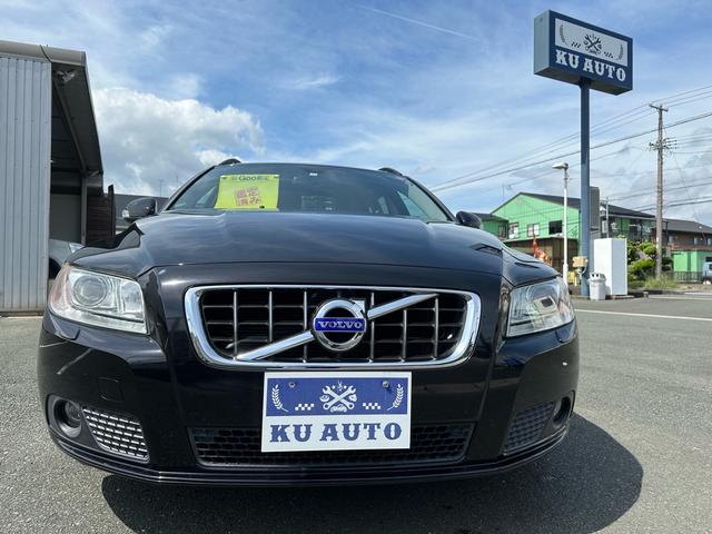 Ｖ７０ ２．５Ｔ　ＬＥ　２０１０ｙモデル　ターボ　黒革　シートヒーター　パワーシート　プロジェクターＨＩＤ　ルーフレール　純正ナビ　バックカメラ　ＥＴＣ　パワーゲート　スペアキーレス　タイベル交換済み（4枚目）