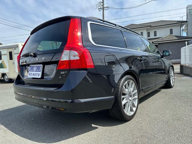 Ｖ７０ ２．５Ｔ　ＬＥ　２０１０ｙモデル　ターボ　黒革　シートヒーター　パワーシート　プロジェクターＨＩＤ　ルーフレール　純正ナビ　バックカメラ　ＥＴＣ　パワーゲート　スペアキーレス　タイベル交換済み（10枚目）