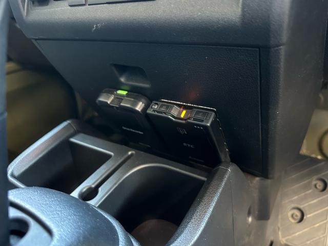 ハイゼットトラック ジャンボエクストラ ワンオーナー車・CVT 2.5インチリフトアップ・4WD・ドラレコ・9inchディスプレイオーディオ・バックカメラ・エクストリーム14インチAW・ETC・スマートキー LEDヘッドライト フォグランプ(27枚目)