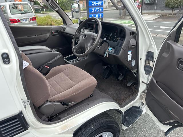 ハイエースワゴン グランドキャビンＧ－ｅ　ワンオーナー車　１０人乗り　ディーゼル　１ＫＺ　リヤクーラー　リヤヒーター　荷物棚（26枚目）