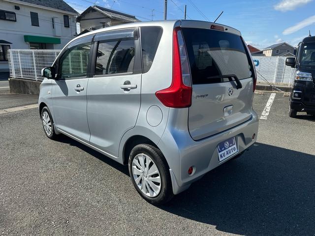 ケーユーオートではお客様が納車後も点検、オイル交換などご来店しやすい環境づくりを重視いたしております。再来店の頻度が高いことが弊社とお客様との信頼感を深めると考えております。