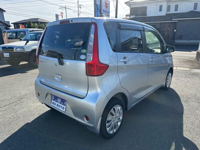 パーツの取付はおまかせください！カーナビ・オーディオ・エアロ・アルミホイール・ＥＴＣ・ＨＩＤなどの取り付け、各種ＬＥＤ加工等も当店にお任せ下さい。ライト廻りもセンス良くドレスアップ致します！