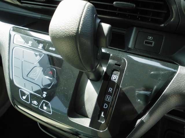 Ｇ　フルセグナビ　ＥＴＣ　バックカメラ　フォグランプ　スマートキー　ドライブレコーダー　ＵＳＢ給電　三菱プレミアム保証対象車(14枚目)