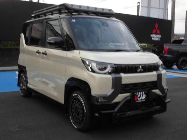 デリカミニ Ｔ　プレミアム　リミテッドエディション　フルセグナビ　アラウンドビューカメラ　マイパイロット　リヤサーキュレーター　社外アルミホイール　オープンカントリーホワイトレタータイヤ　マッドフラップ　ルーフキャリア　フロントスキッドバー（4枚目）