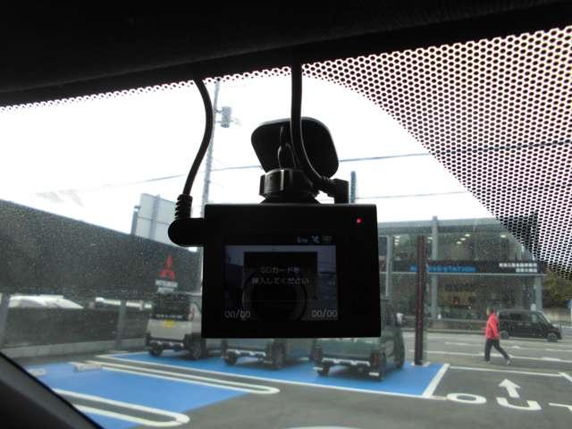 ���Ԃ̏�Ԃ̓��`�����A�ۏ؂�T�[�r�X�A�A�t�^�[�T�[�r�X�܂ł��C�����������I���X�ł͕ۏ؂�T�[�r�X�����܂񂾑��z�ŁA���q�l�����������߈Ղ��v���C�X��ڎw���Ă���܂��I