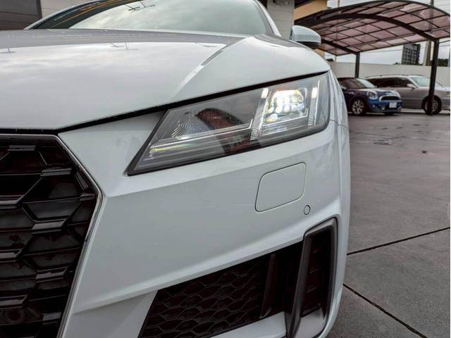 ＴＴクーペ ４０ＴＦＳＩ　Ｓラインパッケージ　バーチャルコックピット　純正ナビ　フルセグＴＶ　バックモニター　コンフォートＰＫＧ　マトリクスＬＥＤ　プライバシーガラス　クリアランスソナー　シートヒーター　２．０ＥＴＣ　可変リアスポイラー　禁煙車（37枚目）