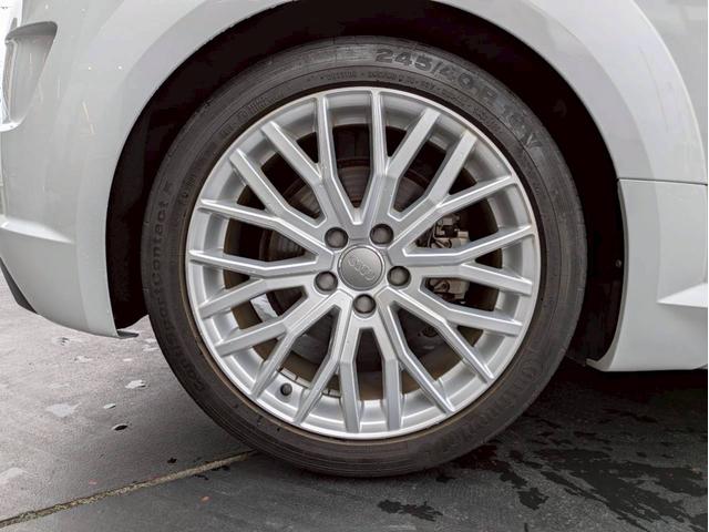 ＴＴクーペ ４０ＴＦＳＩ　Ｓラインパッケージ　バーチャルコックピット　純正ナビ　フルセグＴＶ　バックモニター　コンフォートＰＫＧ　マトリクスＬＥＤ　プライバシーガラス　クリアランスソナー　シートヒーター　２．０ＥＴＣ　可変リアスポイラー　禁煙車（41枚目）