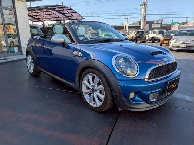 ＭＩＮＩ クーパーＳ　ロードスター　純正ディスプレイオーディオ　レザーシート　シートカーバー　１７ＡＷ　車高調　レムスマフラー　コンフォートパッケージ　可変リアスポイラー　シートヒーター　スマートキー２個　パドルシフト　ＥＴＣ　禁煙車（11枚目）
