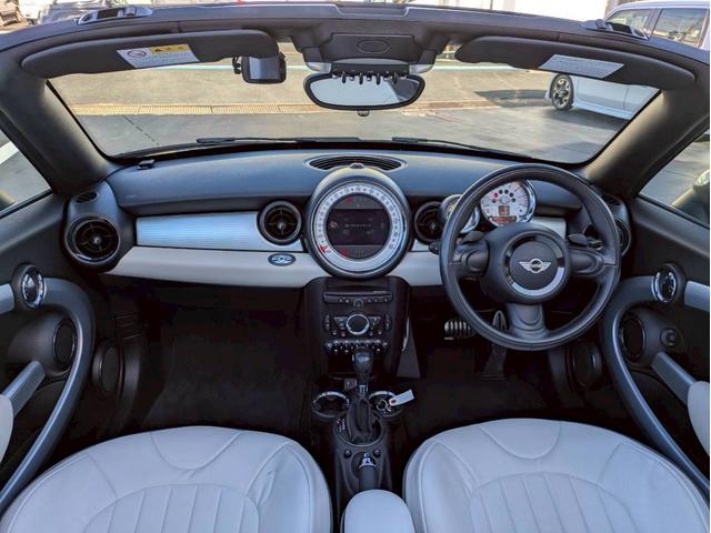 ＭＩＮＩ クーパーＳ　ロードスター　純正ディスプレイオーディオ　レザーシート　シートカーバー　１７ＡＷ　車高調　レムスマフラー　コンフォートパッケージ　可変リアスポイラー　シートヒーター　スマートキー２個　パドルシフト　ＥＴＣ　禁煙車（17枚目）