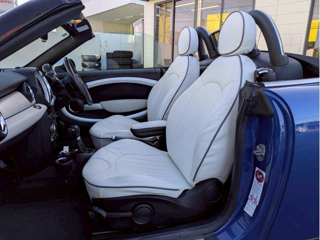 ＭＩＮＩ クーパーＳ　ロードスター　純正ディスプレイオーディオ　レザーシート　シートカーバー　１７ＡＷ　車高調　レムスマフラー　コンフォートパッケージ　可変リアスポイラー　シートヒーター　スマートキー２個　パドルシフト　ＥＴＣ　禁煙車（19枚目）