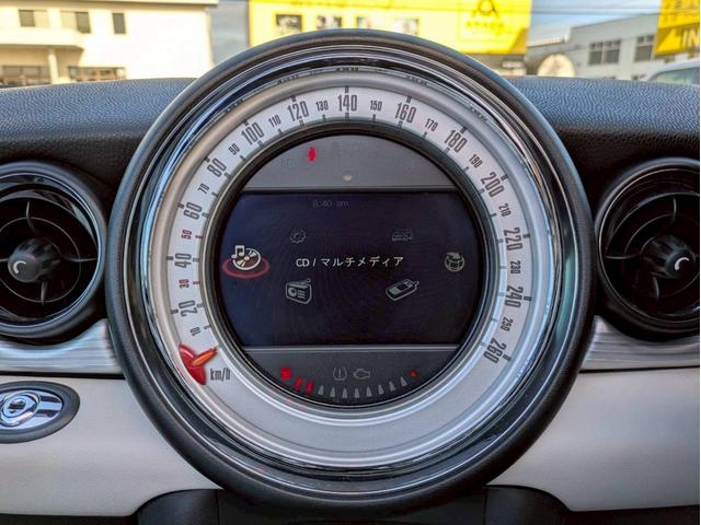 ＭＩＮＩ クーパーＳ　ロードスター　純正ディスプレイオーディオ　レザーシート　シートカーバー　１７ＡＷ　車高調　レムスマフラー　コンフォートパッケージ　可変リアスポイラー　シートヒーター　スマートキー２個　パドルシフト　ＥＴＣ　禁煙車（21枚目）