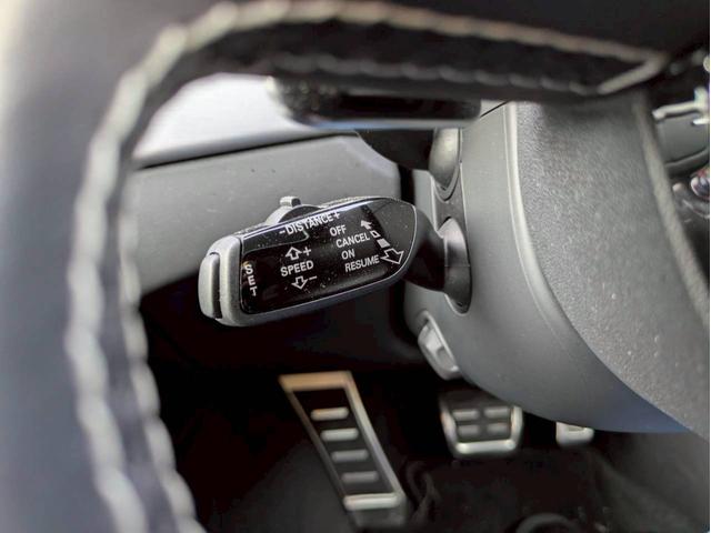 Ｓ８ ベースグレード　ＢＡＮＧ＆ＯＬＵＦＳＥＮサウンド　サンルーフ　アルカンターラ天井　プライバシーガラス　ブラックレザー　シートヒーター＆ベンチレーション　純正ナビフルセグ　３６０°カメラ　スマートキー２個　禁煙車（34枚目）