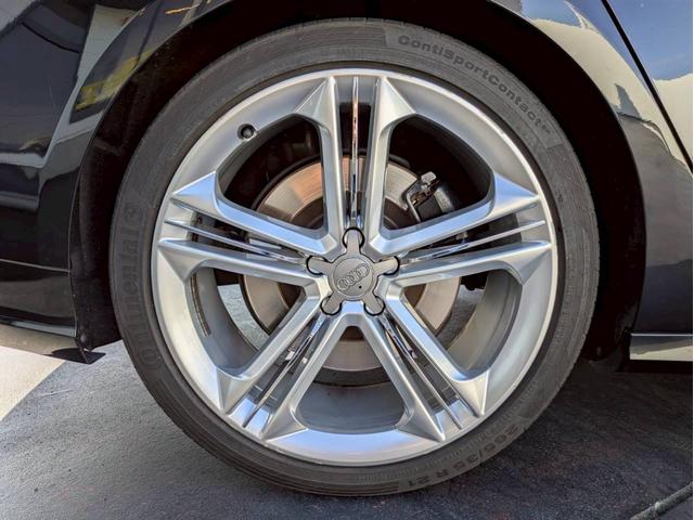 Ｓ８ ベースグレード　ＢＡＮＧ＆ＯＬＵＦＳＥＮサウンド　サンルーフ　アルカンターラ天井　プライバシーガラス　ブラックレザー　シートヒーター＆ベンチレーション　純正ナビフルセグ　３６０°カメラ　スマートキー２個　禁煙車（47枚目）