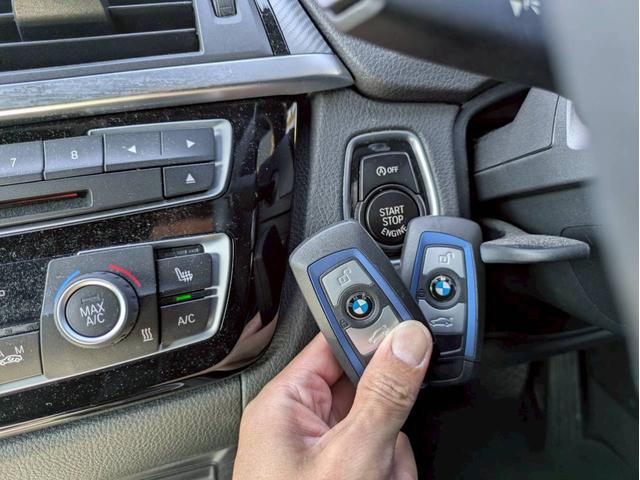 ４シリーズ ４２０ｉクーペ　Ｍスポーツ　純正ナビフルセグ　バックモニター　ＬＥＤヘッドライト　レーダークルーズ　レーンキープアシスト　パドルシフト　前後ドラレコ　シートヒーター　メモリー付きパワーシート　スマートキー２個　禁煙車ワンオーナー（32枚目）