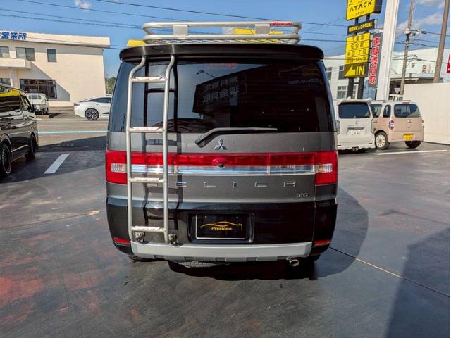 デリカＤ：５ Ｄ　パワーパッケージ　アルパイン９インチナビフルセグＴＶ　フリップダウンモニター　バックモニター　ＭＫＷ１６ＡＷ　リアラダー　ルーフキャリアー　シートカバー　両側電動パワースライドドア　ＥＴＣ　スマートキー２個　ＥＴＣ（6枚目）
