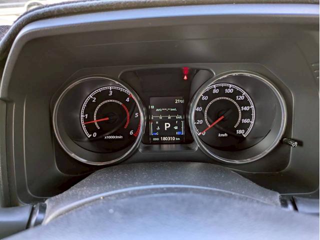 デリカＤ：５ Ｄ　パワーパッケージ　アルパイン９インチナビフルセグＴＶ　フリップダウンモニター　バックモニター　ＭＫＷ１６ＡＷ　リアラダー　ルーフキャリアー　シートカバー　両側電動パワースライドドア　ＥＴＣ　スマートキー２個　ＥＴＣ（24枚目）