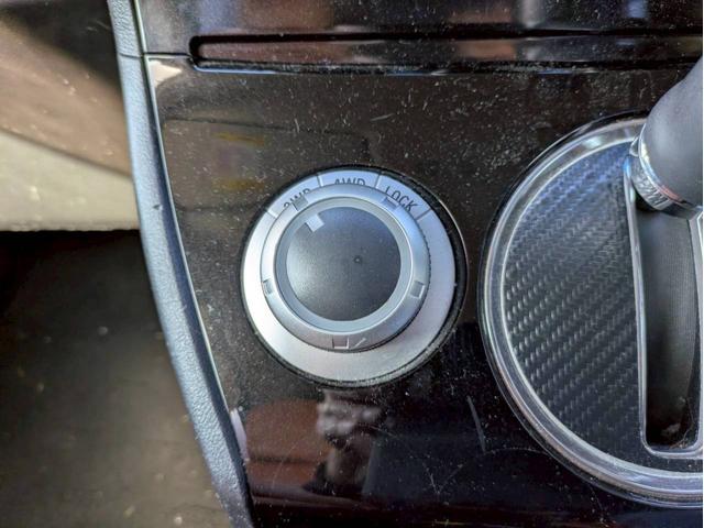 デリカＤ：５ Ｄ　パワーパッケージ　アルパイン９インチナビフルセグＴＶ　フリップダウンモニター　バックモニター　ＭＫＷ１６ＡＷ　リアラダー　ルーフキャリアー　シートカバー　両側電動パワースライドドア　ＥＴＣ　スマートキー２個　ＥＴＣ（30枚目）