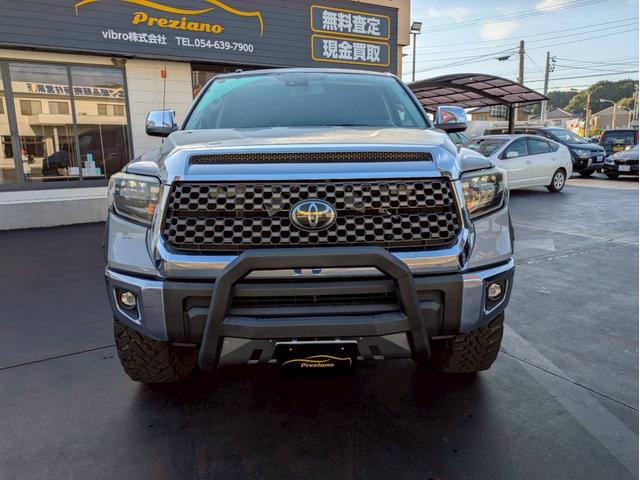 タンドラ クルーマックス SR5 TRDオフロードPKG 新車並行 3インチリフトアップビルシュタインサス 社外20AW 社外マフラー グリルガード・オーバーフェンダーチッピング塗装 サイドステップ 社外ナビフルセグ バックモニター(2枚目)