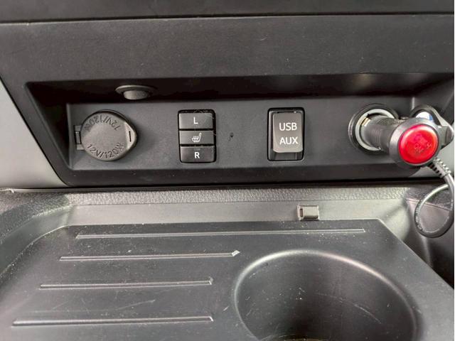 タンドラ クルーマックス SR5 TRDオフロードPKG 新車並行 3インチリフトアップビルシュタインサス 社外20AW 社外マフラー グリルガード・オーバーフェンダーチッピング塗装 サイドステップ 社外ナビフルセグ バックモニター(25枚目)