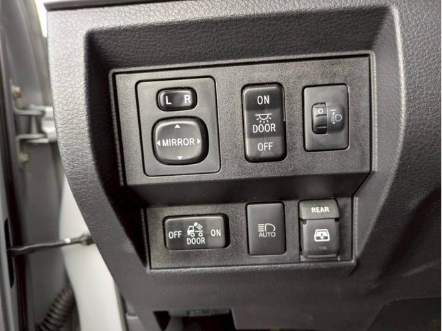 タンドラ クルーマックス SR5 TRDオフロードPKG 新車並行 3インチリフトアップビルシュタインサス 社外20AW 社外マフラー グリルガード・オーバーフェンダーチッピング塗装 サイドステップ 社外ナビフルセグ バックモニター(27枚目)