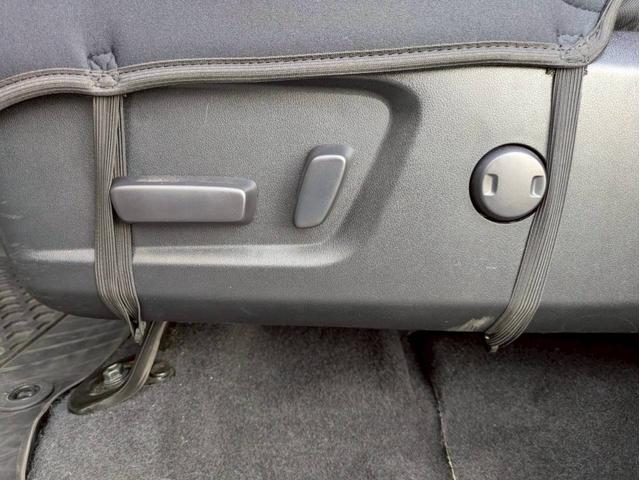 タンドラ クルーマックス SR5 TRDオフロードPKG 新車並行 3インチリフトアップビルシュタインサス 社外20AW 社外マフラー グリルガード・オーバーフェンダーチッピング塗装 サイドステップ 社外ナビフルセグ バックモニター(30枚目)