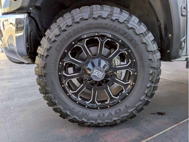 タンドラ クルーマックス SR5 TRDオフロードPKG 新車並行 3インチリフトアップビルシュタインサス 社外20AW 社外マフラー グリルガード・オーバーフェンダーチッピング塗装 サイドステップ 社外ナビフルセグ バックモニター(44枚目)