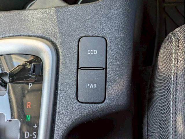 ハイラックス Ｚ　２インチリフトアップ　ＴＲＤホイール　社外テールランプ（純正あり）　オーバーフェンダー　トノカバー　ＴＲＤアンダーカバー　純正ナビ　パノラマモニター　前後ドライブレコーダー　ワンオーナー禁煙車　ＥＴＣ（29枚目）