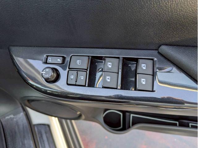 ハイラックス Ｚ　２インチリフトアップ　ＴＲＤホイール　社外テールランプ（純正あり）　オーバーフェンダー　トノカバー　ＴＲＤアンダーカバー　純正ナビ　パノラマモニター　前後ドライブレコーダー　ワンオーナー禁煙車　ＥＴＣ（31枚目）