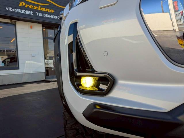 ハイラックス Ｚ　２インチリフトアップ　ＴＲＤホイール　社外テールランプ（純正あり）　オーバーフェンダー　トノカバー　ＴＲＤアンダーカバー　純正ナビ　パノラマモニター　前後ドライブレコーダー　ワンオーナー禁煙車　ＥＴＣ（34枚目）