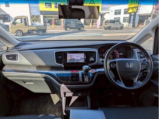 オデッセイ アブソルート・Xホンダセンシング 純正ナビ フルセグTV 純正フリップダウンモニター バックモニター 両側電動パワースライドドア ホンダセイシング レーダークルーズ LEDヘッドライト ドライブレコーダー スマートキー2個 禁煙車(10枚目)