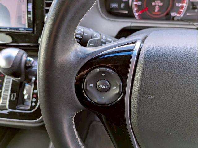 オデッセイ アブソルート・Xホンダセンシング 純正ナビ フルセグTV 純正フリップダウンモニター バックモニター 両側電動パワースライドドア ホンダセイシング レーダークルーズ LEDヘッドライト ドライブレコーダー スマートキー2個 禁煙車(24枚目)