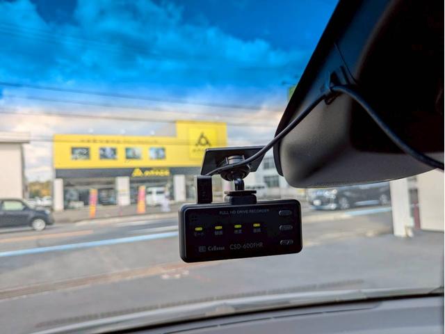 オデッセイ アブソルート・Xホンダセンシング 純正ナビ フルセグTV 純正フリップダウンモニター バックモニター 両側電動パワースライドドア ホンダセイシング レーダークルーズ LEDヘッドライト ドライブレコーダー スマートキー2個 禁煙車(31枚目)