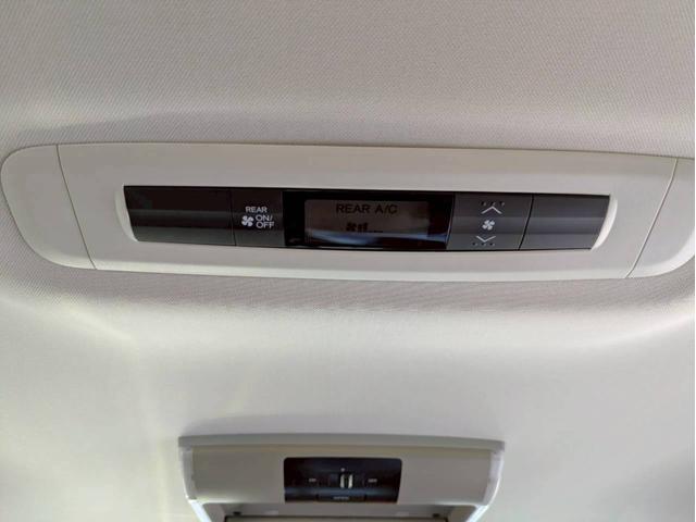 オデッセイ アブソルート・Xホンダセンシング 純正ナビ フルセグTV 純正フリップダウンモニター バックモニター 両側電動パワースライドドア ホンダセイシング レーダークルーズ LEDヘッドライト ドライブレコーダー スマートキー2個 禁煙車(35枚目)