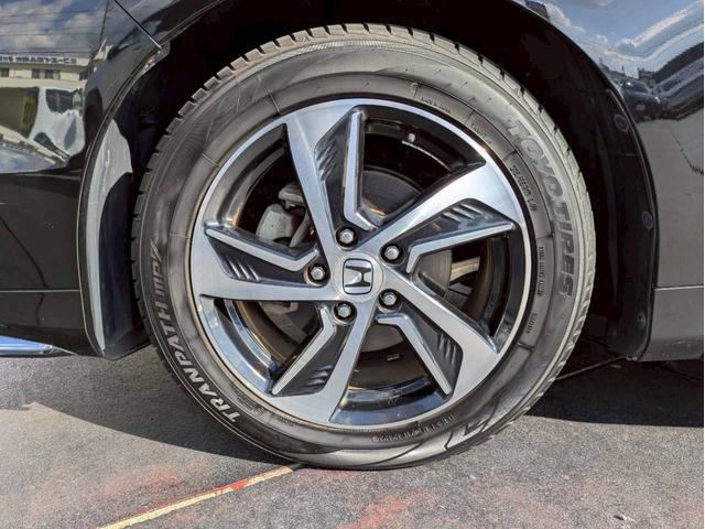 オデッセイ アブソルート・Xホンダセンシング 純正ナビ フルセグTV 純正フリップダウンモニター バックモニター 両側電動パワースライドドア ホンダセイシング レーダークルーズ LEDヘッドライト ドライブレコーダー スマートキー2個 禁煙車(40枚目)