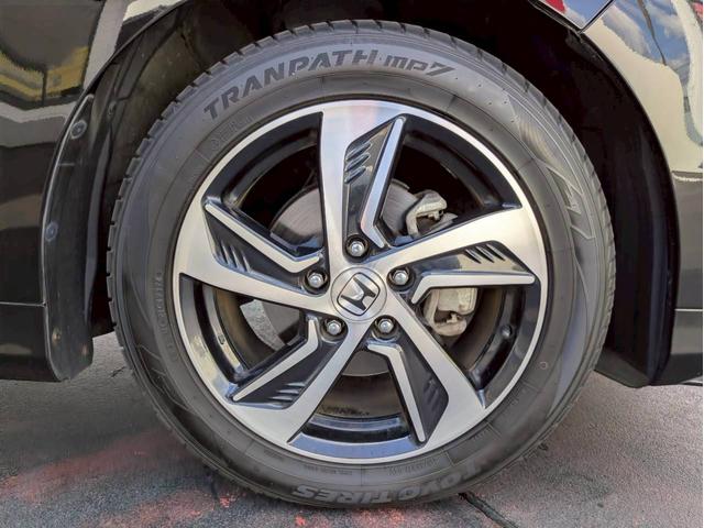 オデッセイ アブソルート・Xホンダセンシング 純正ナビ フルセグTV 純正フリップダウンモニター バックモニター 両側電動パワースライドドア ホンダセイシング レーダークルーズ LEDヘッドライト ドライブレコーダー スマートキー2個 禁煙車(42枚目)