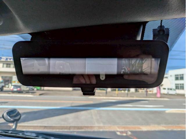 ハイエースコミューター スーパーロングGL 構造変更10人乗り普通免許OK トランポ仕様 ナビフルセグ パノラマモニター デジタルインナーミラー 電動スライドドア 社外エアロ ローダウン ワンオーナー 8ナンバー登録 LEDヘッドライト 禁煙車(21枚目)