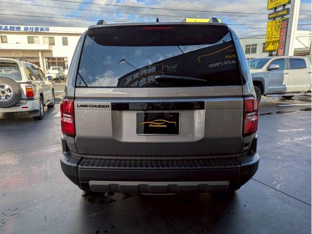 ランドクルーザー２５０ ＶＸ　純正１２．３インチナビ　フルセグ　ＪＢＬサウンドシステム　パノラマモニター　サンルーフ　デジタルインナーミラー　レザーシート　パワーシート　エアシート　　スマートキー２個　ワンオーナー禁煙車　ＢＳＭ（6枚目）