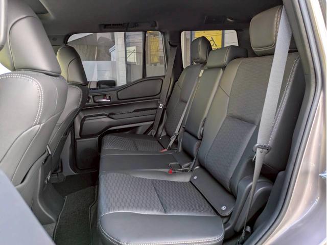 ランドクルーザー２５０ ＶＸ　純正１２．３インチナビ　フルセグ　ＪＢＬサウンドシステム　パノラマモニター　サンルーフ　デジタルインナーミラー　レザーシート　パワーシート　エアシート　　スマートキー２個　ワンオーナー禁煙車　ＢＳＭ（14枚目）