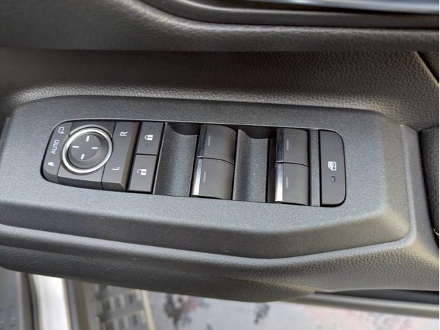 ランドクルーザー２５０ ＶＸ　純正１２．３インチナビ　フルセグ　ＪＢＬサウンドシステム　パノラマモニター　サンルーフ　デジタルインナーミラー　レザーシート　パワーシート　エアシート　　スマートキー２個　ワンオーナー禁煙車　ＢＳＭ（31枚目）