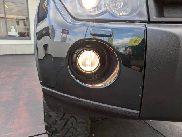 パジェロ ロング　エクシード　新品サス２インチリフトアップ　社外１７ＡＷ　ジオランダーＭ／Ｔ　サイドステップ・グリル・オーバーフェンダー・ミラー・アンダーカバーチッピング塗装　レザーシート　ナビ　バックモニター　ワンオーナー禁煙車（36枚目）