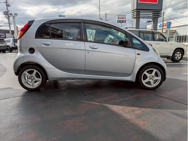 アイ Ｍ　社外ナビ　フルセグＴＶ　ＬＥＤヘッドライト　社外１５ＡＷ　ＥＴＣ　スマートキー　４ＷＤ（4枚目）